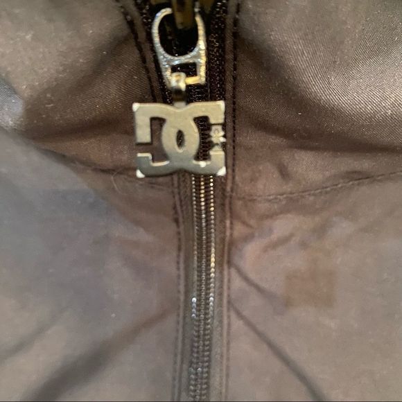 DC Men’s Black hooded full zip men’s jacket elastic in waist and cuffs size S - Picture 4 of 12